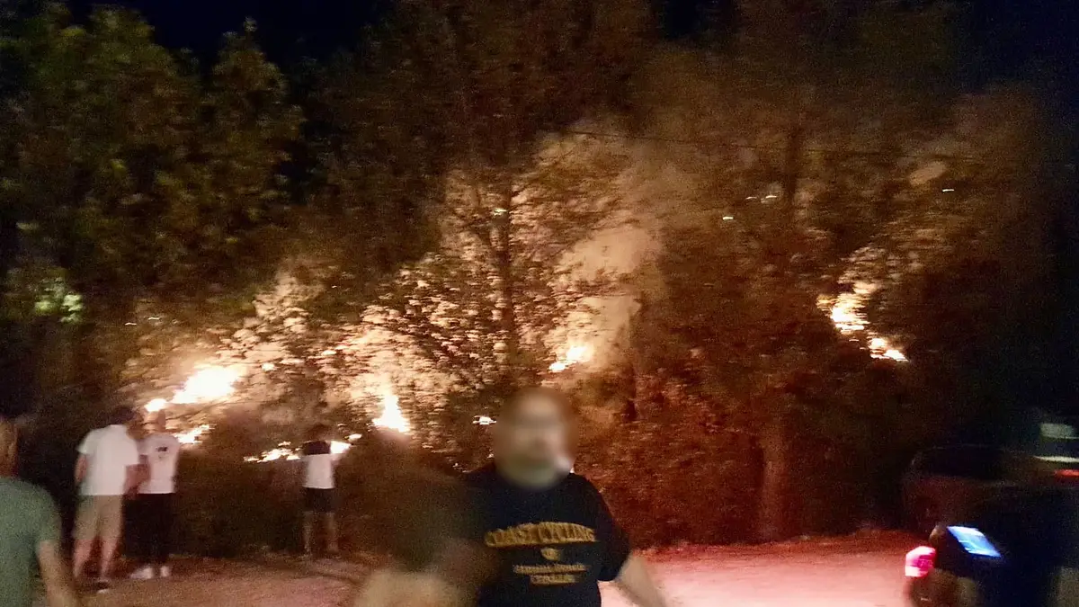 Ardèche : un feu se déclare dans un camping après l&rsquo;usage d&rsquo;un artifice, les pompiers sur place