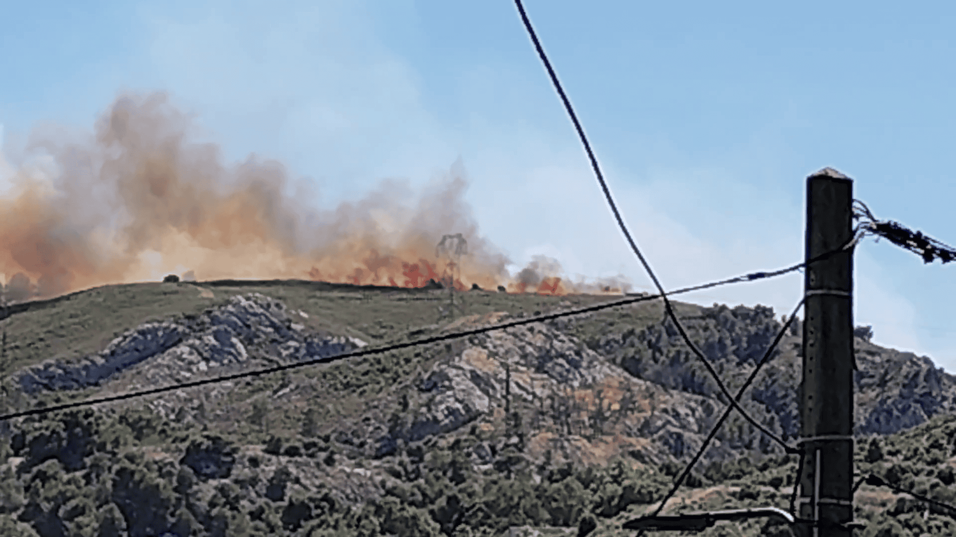 Incendie aux portes de Marseille : 750 hectares brûlés, Bruno Retailleau attendu sur place
